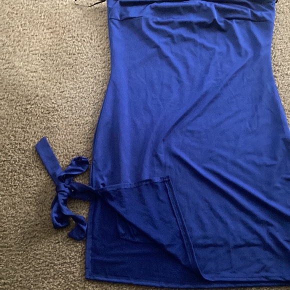 Blue Dress - Picture 3 of 8